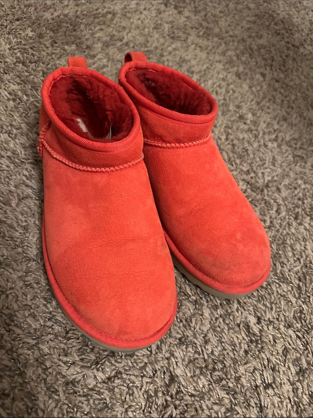 Women coral Uggs